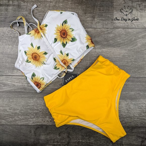 ZAFUL Sunflower Padded Lace Up Ruched Bikini - Picture 3 of 3